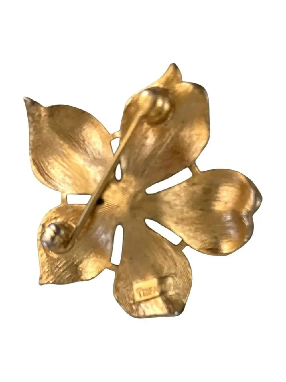 Vintage Trifari White Enamel Maple Three-Leaf Gold Tone Brooch Unmarked.